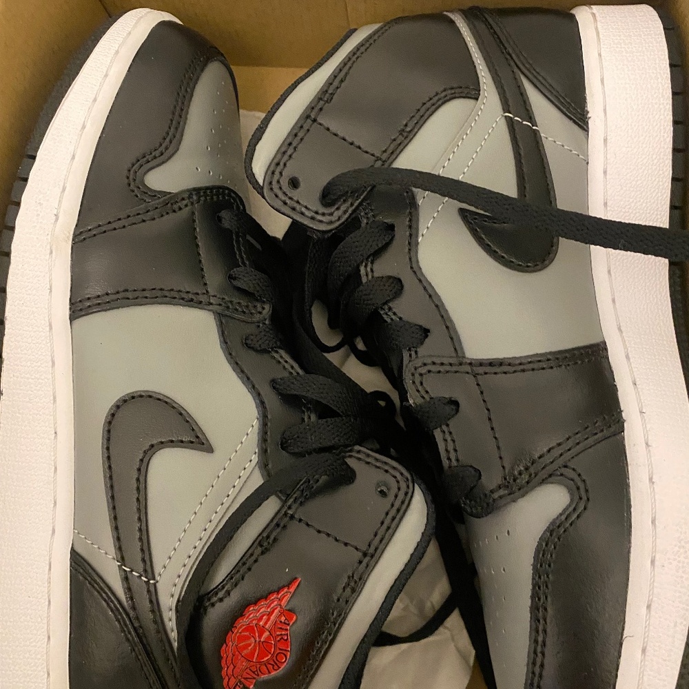 Boys sneakers